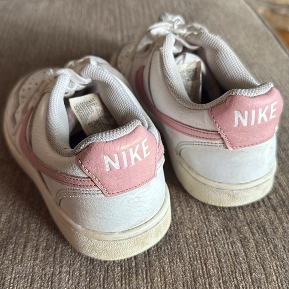 Nike Court Vision Sneakers, Women’s size 7.5, White &  Pink, PreOwned - Picture 13 of 16